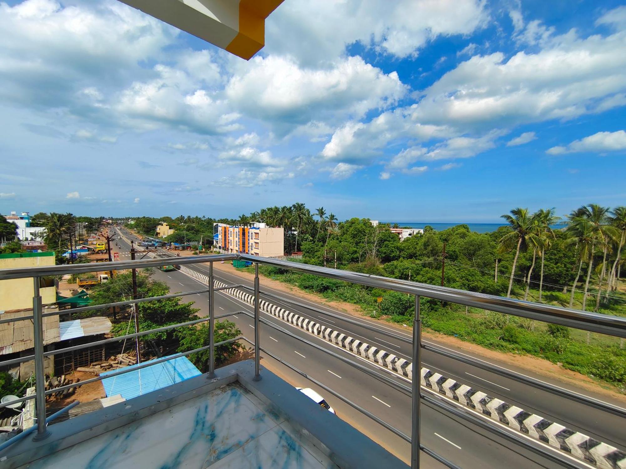 De Lumaa Beachside Stay Pondicherry Exterior photo